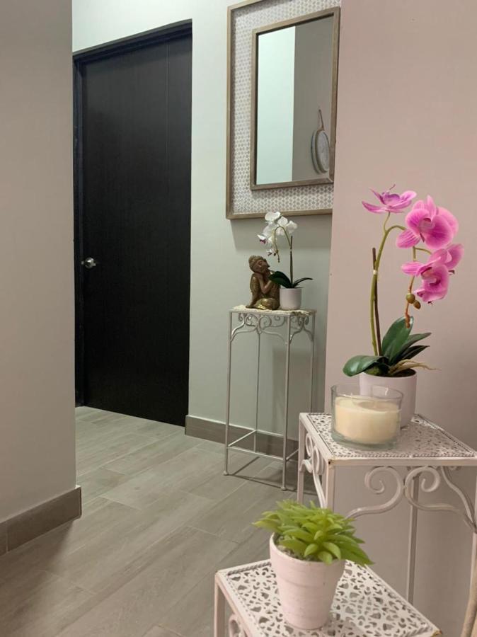 Ganesha Apartment *